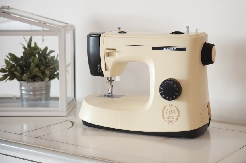 Shopty Macchina per cucire Necchi Mirella KM417A - Edizione Limitata Esclusiva Anniversario Promozione Limitata