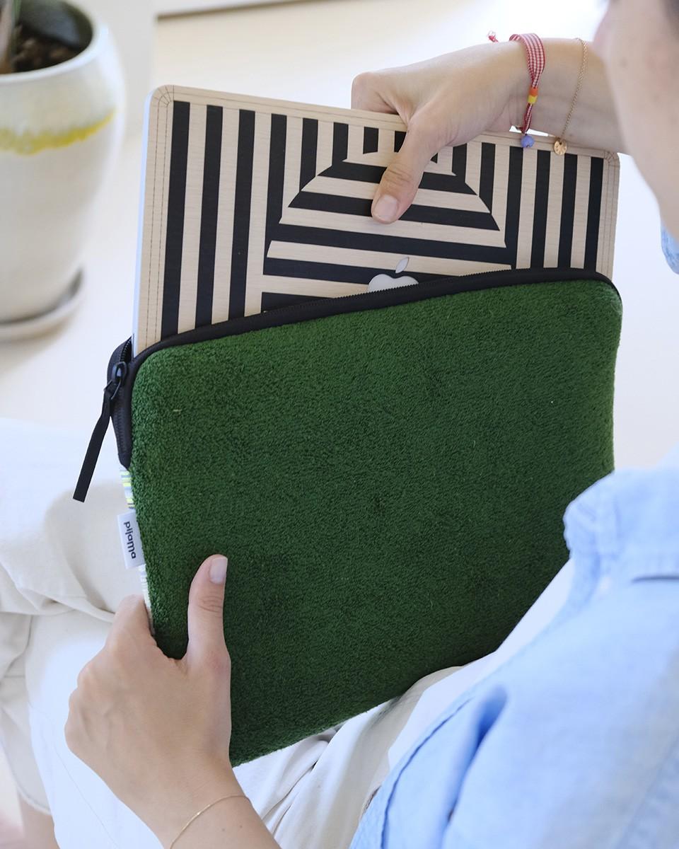 Wood'd Patch Green Macbook Case Saldi