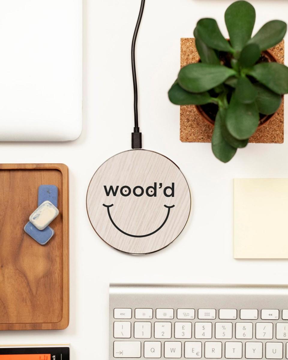 Wood'd Smile Charger 2025